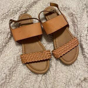 Tan girls sandal